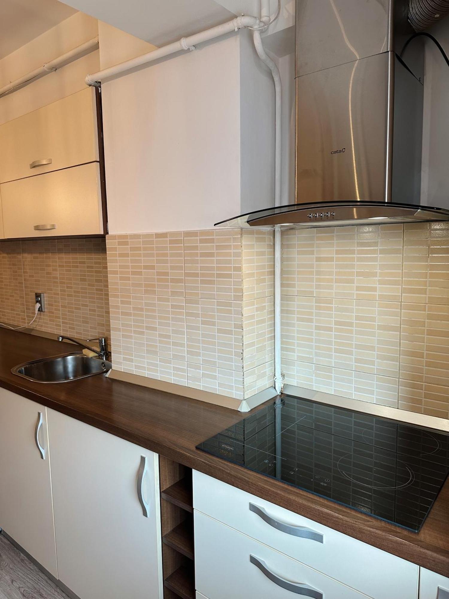 Modern Flat - Apartament Nou Aproape De Spital Si Aeroport Яш Екстериор снимка